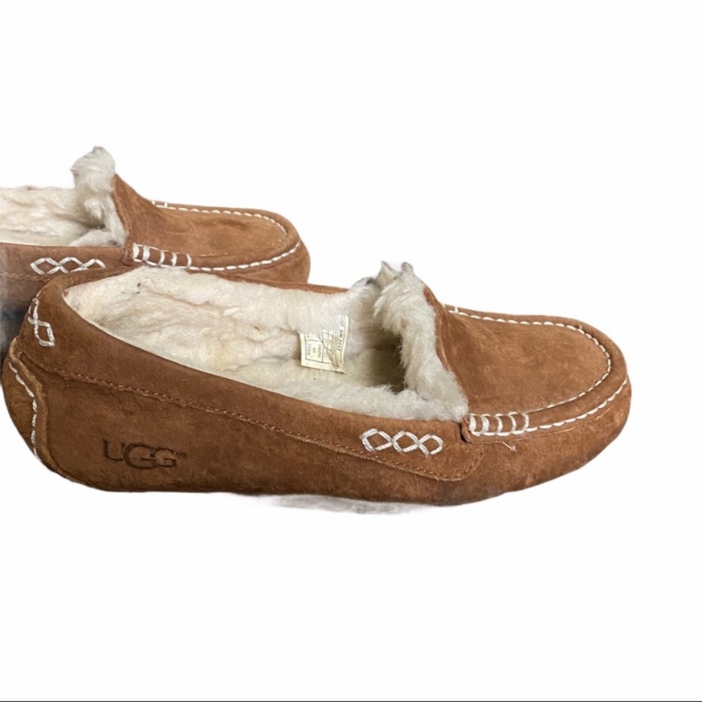 Women ugg slippers size 6